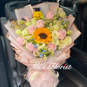 畢業花束 - 女仔系列 - 笑臉戴畢業帽