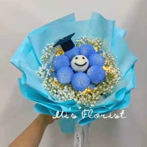畢業花束 – 男仔哈哈笑臉畢業帽